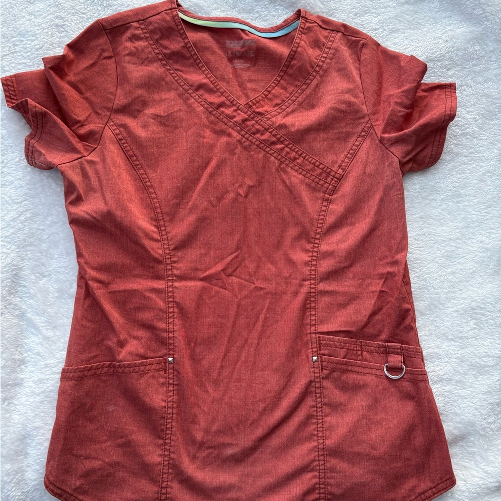 Guess Women's Rust V-Neck Blouse